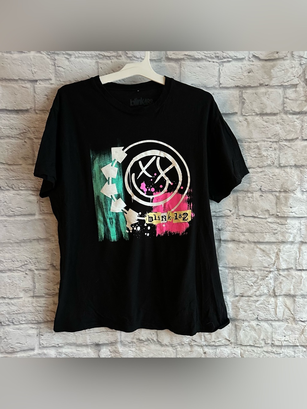 PREOWNED BLINK-182 BLACK LOGO SHORT SLEEVE TSHIRT MENS XL